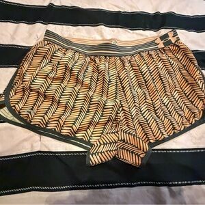 Under Armour Women's Peach Chevron-Style Athletic Shorts with Gray Trim